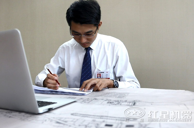技术人员为客户定制半岛网页版,半岛（中国）官方